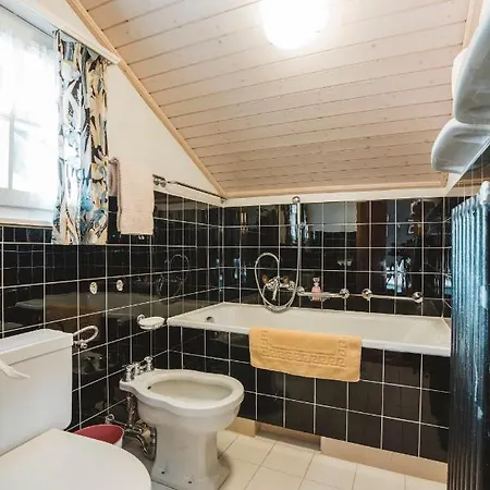Alpine Chalet Turquino Apartment *