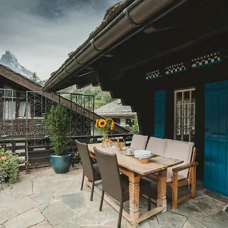 Alpine Chalet Turquino Apartment